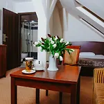 Korel Hotel