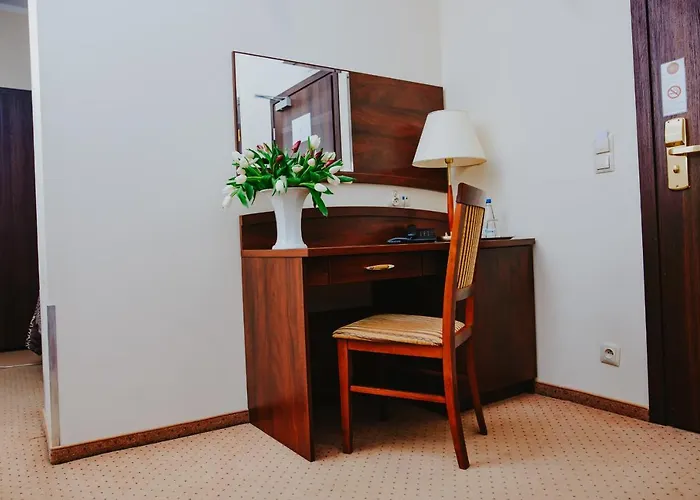 科瑞尔酒店 波兹南